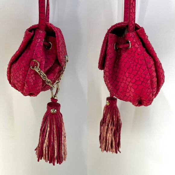 Henri Bendel Small Drawstring Bucket Crossbody Tassel Fish Leather Emboss Pink - Picture 7 of 13
